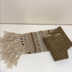 Tan and Cream Double-Sided Knit Scarf